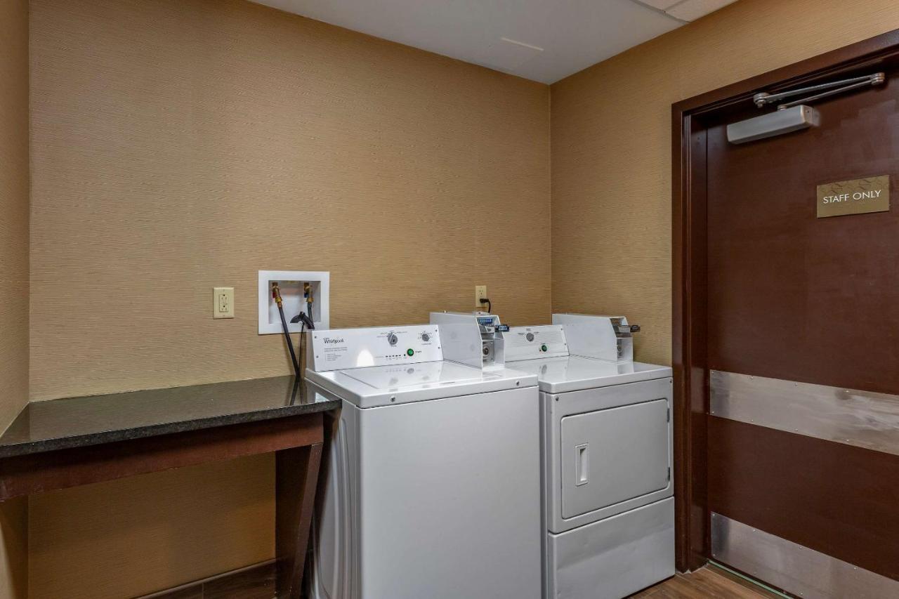 Comfort Suites Perrysburg - Toledo South Bagian luar foto